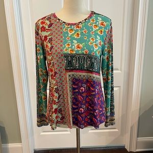 JOHNNY WAS UNIQUE PRINT RELAXED TEE. Size S. NEVER WORN!
